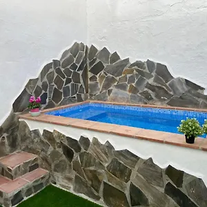 https://casa-la-parra-nerja.1costadelsol.com